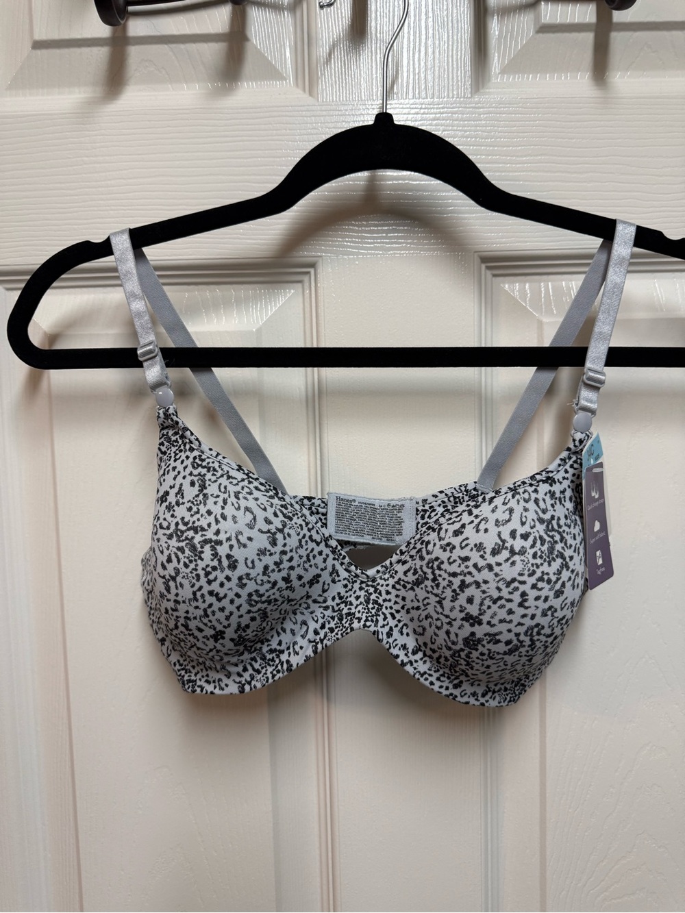 Hanes 34C Animal Print T-Shirt Bra Convertible Straps Underwire NWT
